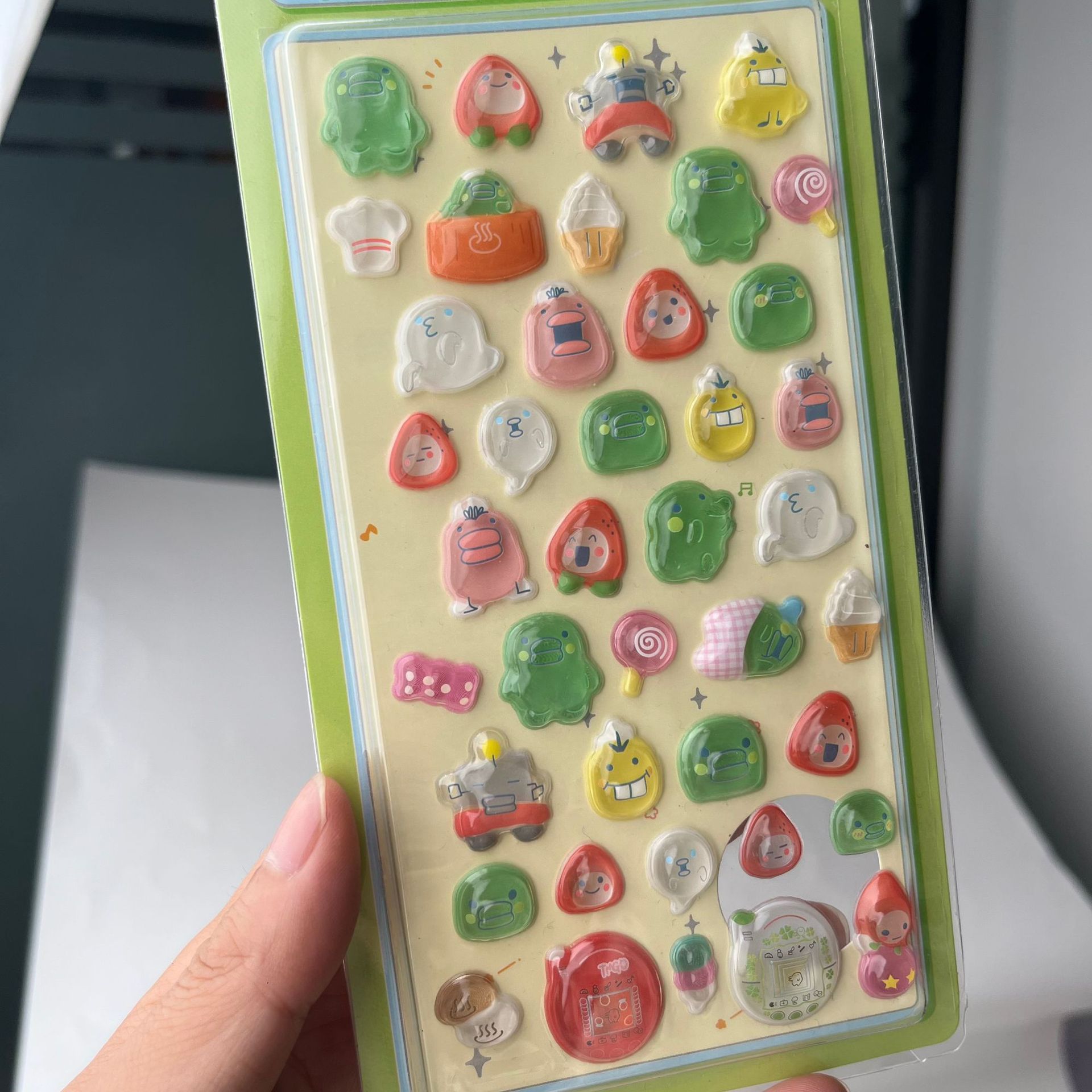 Urocze naklejki 3D Tamagotchi, – Phone Accessories And Electronics recenzja i cena